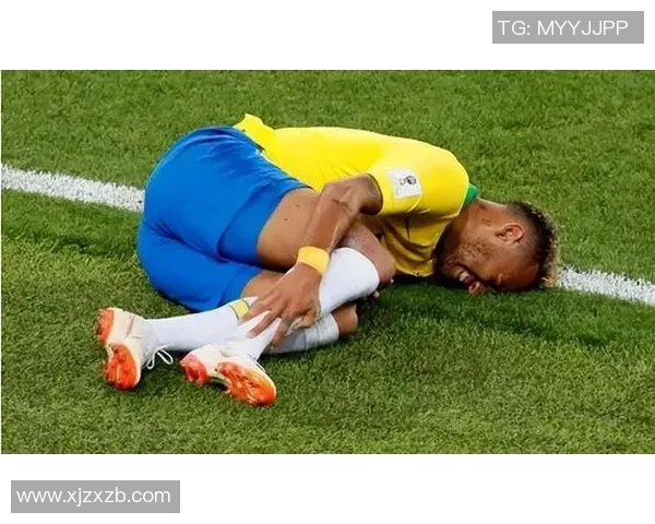 足球明星小腿骨折事件引发热议球迷纷纷关注伤情恢复情况